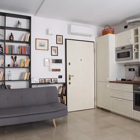 Apartamento Terrace Close To Metro Station Milán